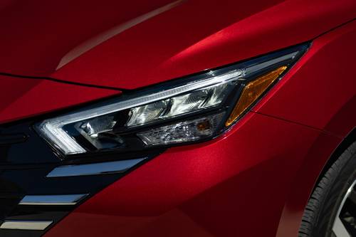 Nissan Versa SR Sedan Headlamp Detail