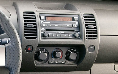 2008 Nissan Xterra SE Center Console