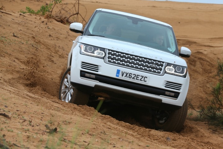 2013 Land Rover Range Rover in Morocco Picture Gallery | Edmunds