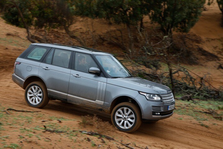 2013 Land Rover Range Rover in Morocco Picture Gallery | Edmunds