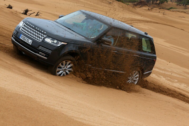 2013 Land Rover Range Rover in Morocco Picture Gallery | Edmunds