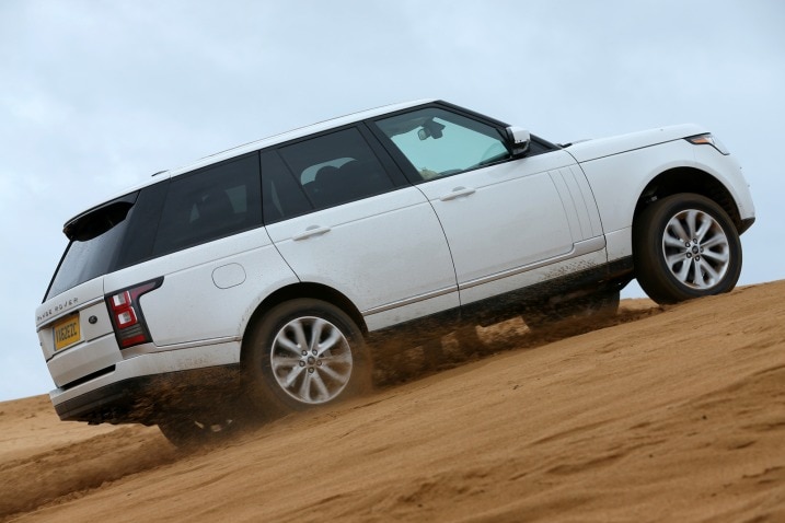 2013 Land Rover Range Rover in Morocco Picture Gallery | Edmunds