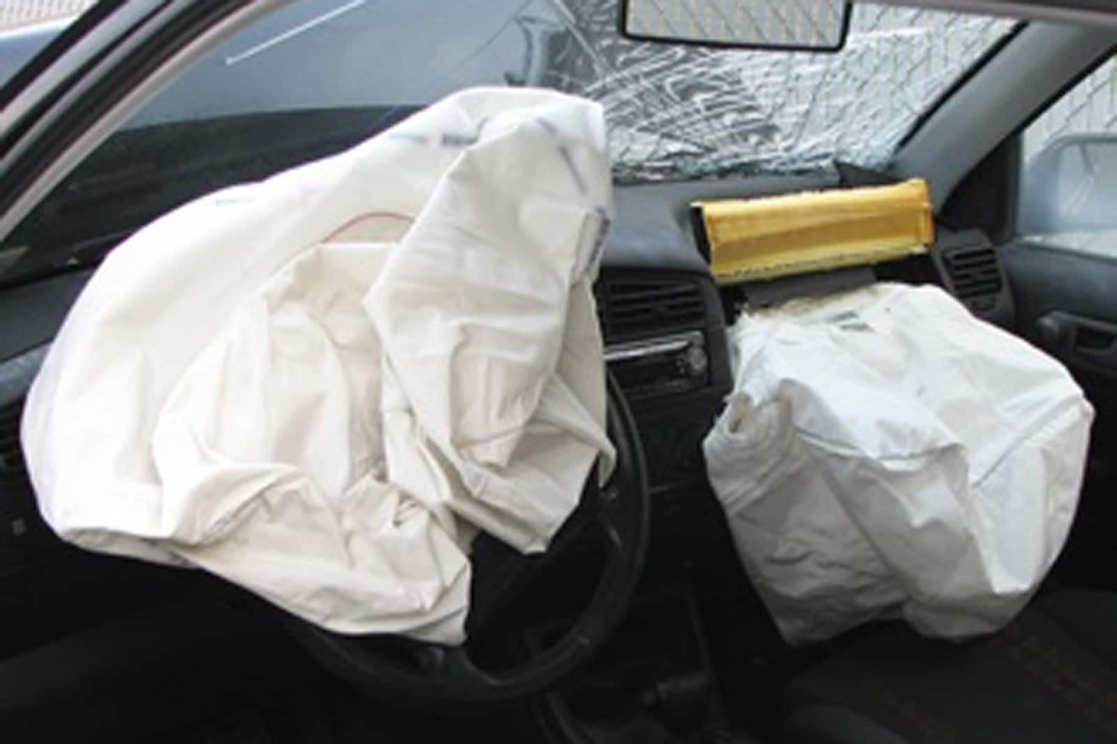 Recall All Vehicles With Takata Airbags, Two U.S. Senators Say Edmunds
