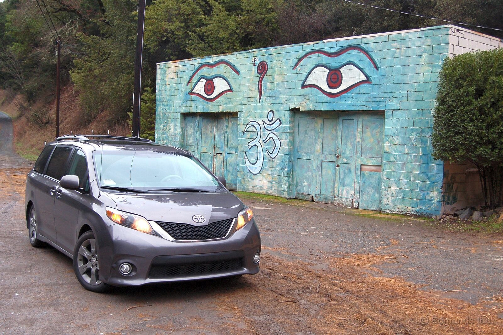 Shocking Deal Found in This Used Toyota Sienna, Perfect for Long Road Trips