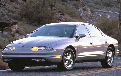 Used 1998 Oldsmobile Aurora Consumer Reviews 41 Car Reviews Edmunds