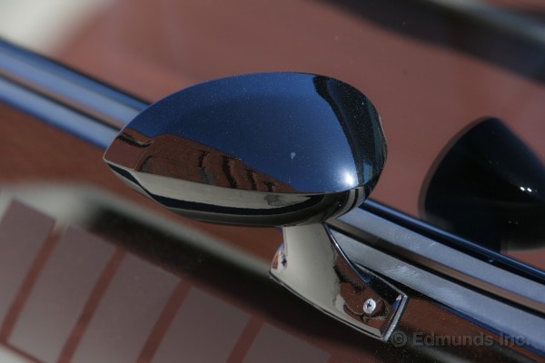 plymouth_1970-cuda_det_fe_3131305_600.jpg