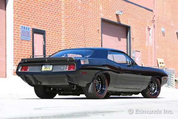plymouth_1970-cuda_r34_fe_313131_600.jpg