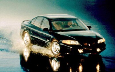 2001 Pontiac Bonneville Sedan Review Edmunds 2001 Pontiac Bonneville Sedan Review