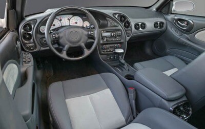 2005 Pontiac Bonneville Consumer Reviews 64 Car Edmunds 2004 Pontiac Bonneville Gxp Interior Shown
