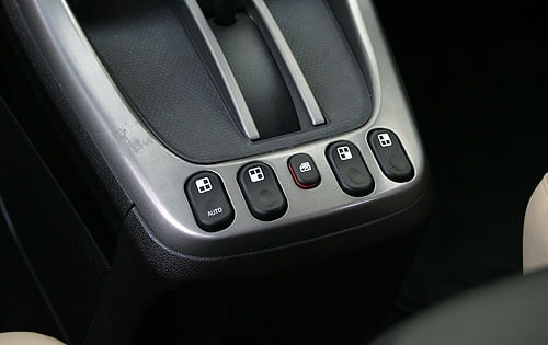 2006 Pontiac Torrent 4dr SUV Power Window Controls
