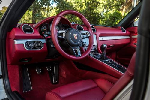 2020 Porsche 718 Boxster S Convertible Steering Wheel Detail