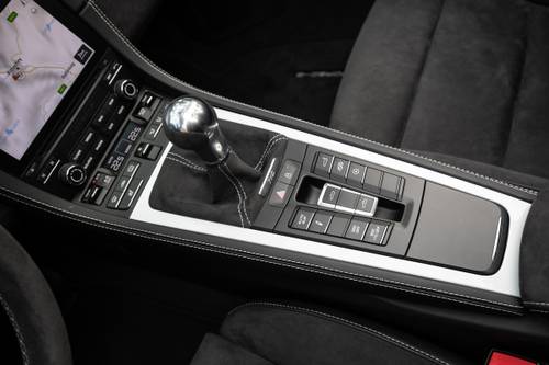 2020 Porsche 718 Boxster Spyder Convertible Shifter