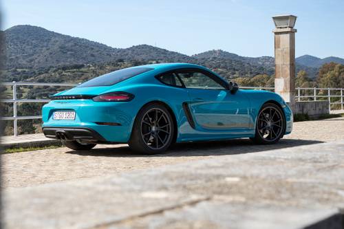 2020 Porsche 718 Cayman T Coupe Exterior