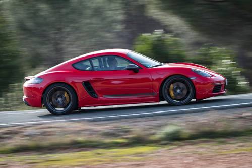 2020 Porsche 718 Cayman T Coupe Profile