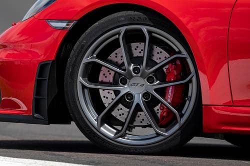 2021 Porsche 718 Cayman GT4 Coupe Wheel