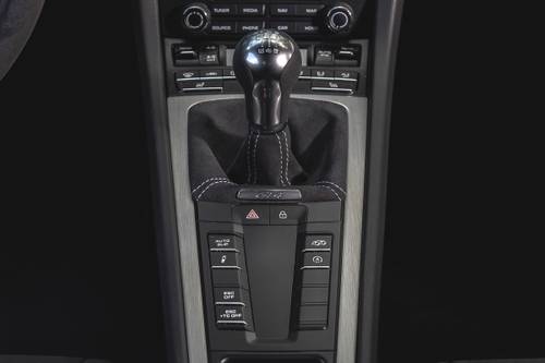 2023 Porsche 718 Cayman GT4 Coupe Shifter