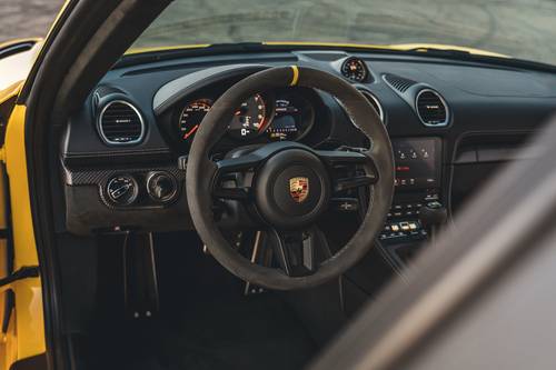 2025 Porsche 718 Cayman GT4 RS Coupe Steering Wheel Detail