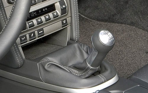 2006 Porsche 911 Carrera 4 2dr Convertible Center Console