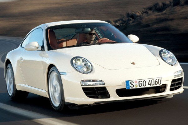 The 2010 Porsche 911 The 2010 Porsche 911