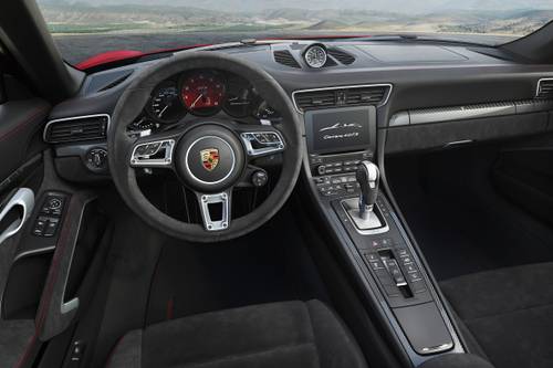 2017 Porsche 911 Carrera 4 GTS Convertible Dashboard