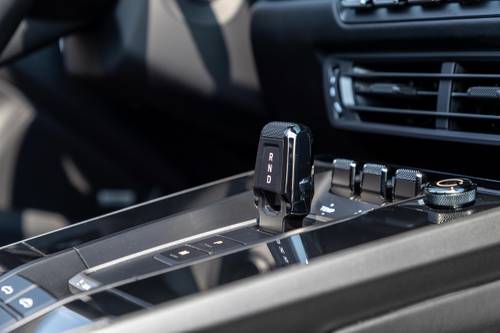 2021 Porsche 911 Carrera S Convertible Shifter