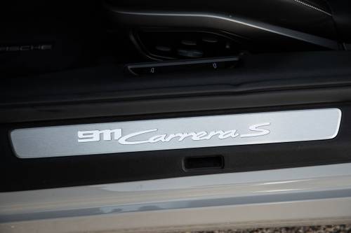 2021 Porsche 911 Carrera S Coupe Interior Detail