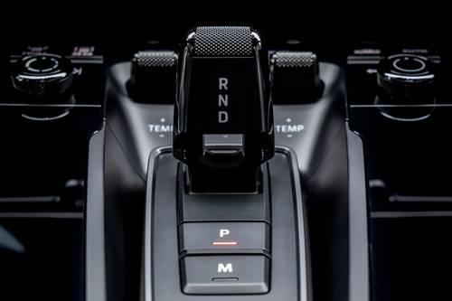 2021 Porsche 911 Turbo Coupe Shifter