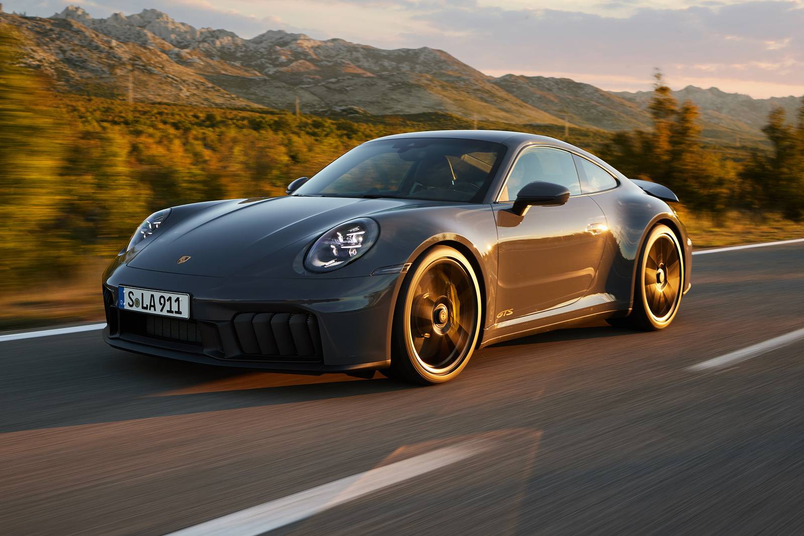 2025 Porsche 911 Prices, Reviews, and Pictures | Edmunds