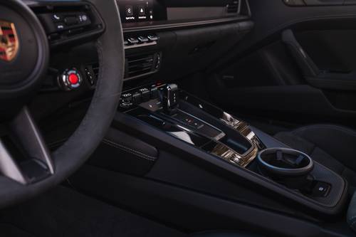 2025 Porsche 911 Carrera GTS Coupe Shifter
