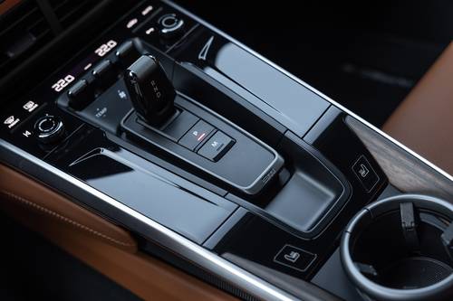 2025 Porsche 911 Carrera Coupe Shifter