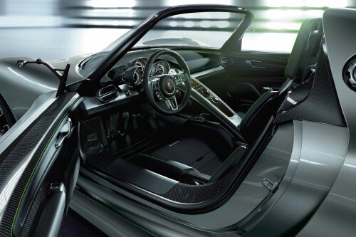 2015 Porsche 918 Spyder Convertible Interior