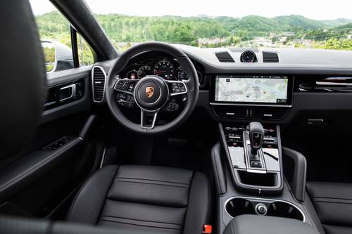 2021 Porsche Cayenne Coupe 4dr SUV Steering Wheel Detail