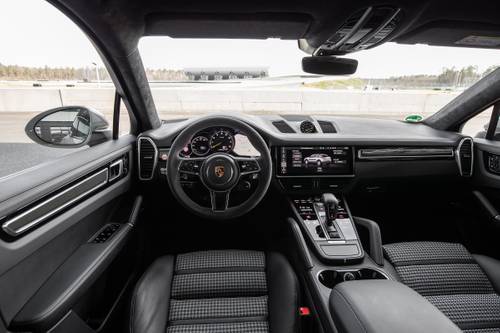 2021 Porsche Cayenne Coupe E-Hybrid 4dr SUV Dashboard