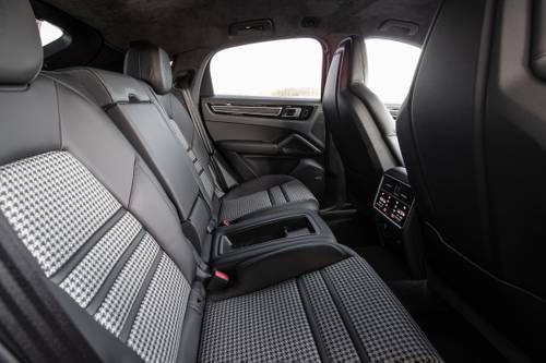 2021 Porsche Cayenne Coupe E-Hybrid 4dr SUV Interior Detail