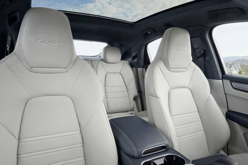 2021 Porsche Cayenne Coupe Turbo 4dr SUV Interior Detail