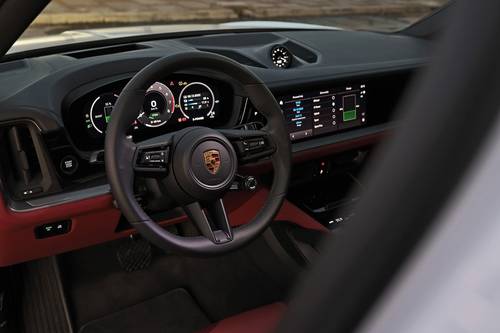 2025 Porsche Cayenne Coupe E-Hybrid 4dr SUV Steering Wheel Detail