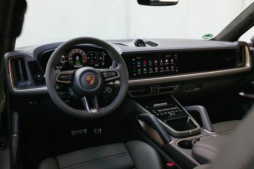 2025 Porsche Cayenne Coupe S E-Hybrid 4dr SUV Dashboard