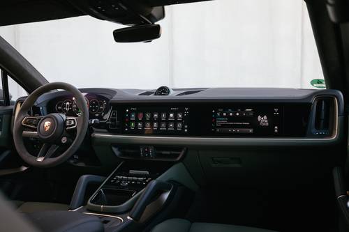 2025 Porsche Cayenne Coupe S E-Hybrid 4dr SUV Dashboard