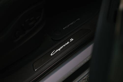 2025 Porsche Cayenne Coupe S E-Hybrid 4dr SUV Interior Detail