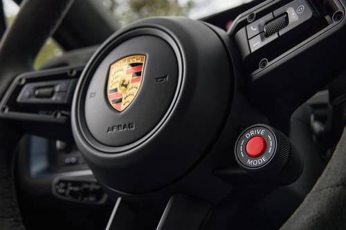 2025 Porsche Cayenne Coupe Turbo E-Hybrid 4dr SUV Interior Detail