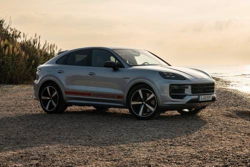 2025 Porsche Cayenne Coupe Turbo E-Hybrid 4dr SUV Exterior