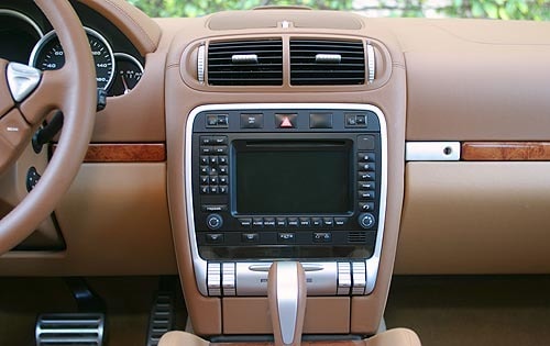 2004 Porsche Cayenne Turbo Tiptronic Center Console