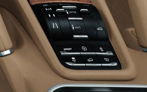 2011 Porsche Cayenne Turbo Center Console