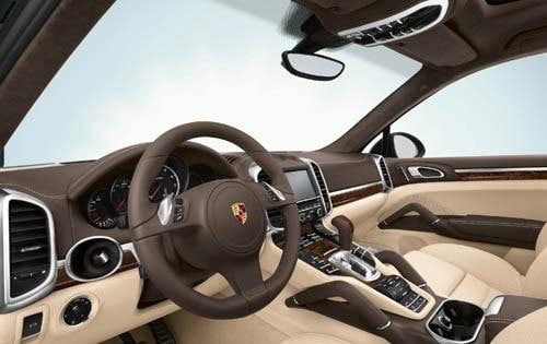 2011 Porsche Cayenne Turbo Interior
