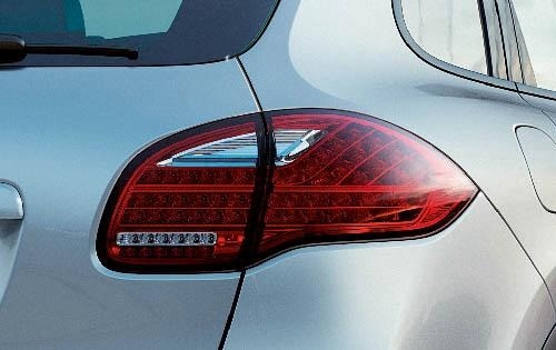 2012 Porsche Cayenne Tail Lamp Detail