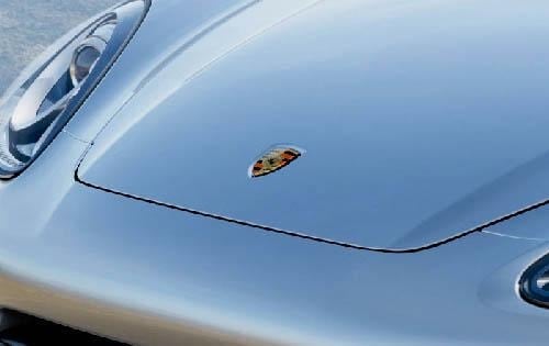 2012 Porsche Cayenne Front Badging
