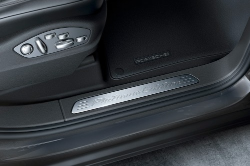 2017 Porsche Cayenne Platinum Edition 4dr SUV Interior Detail