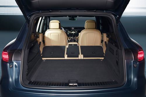 2020 Porsche Cayenne 4dr SUV Rear Seats Down