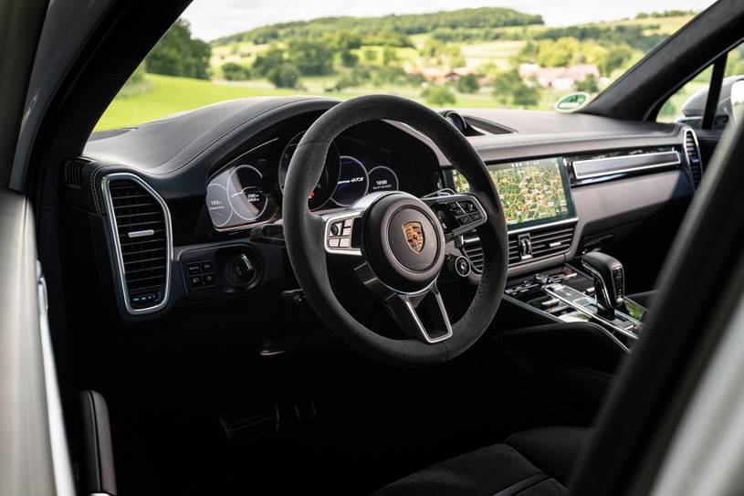 Porsche Cayenne GTS 4dr SUV Steering Wheel Detail