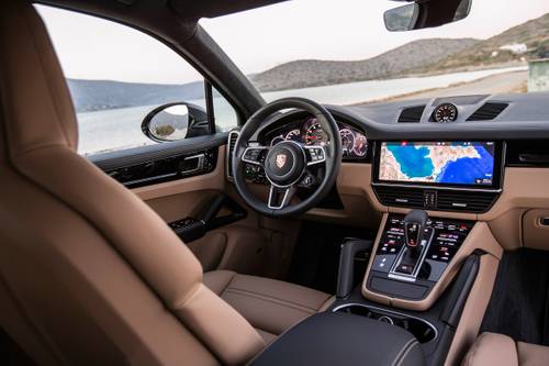 Porsche Cayenne S 4dr SUV Steering Wheel Detail